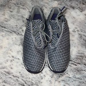 Jordan futures size 6.5 grade school